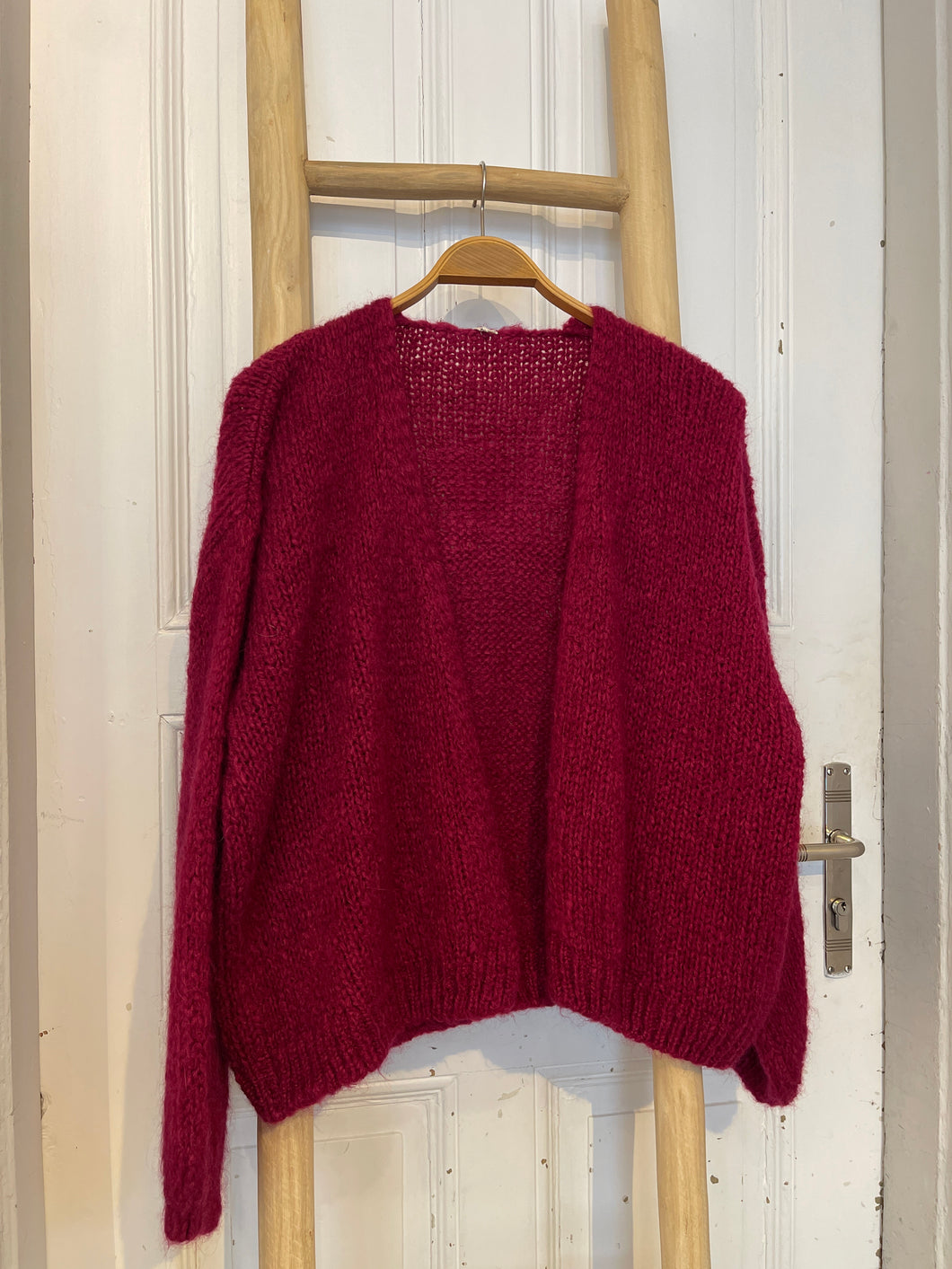 Strickjacke beere