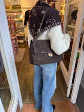 Lade das Bild in den Galerie-Viewer, Tasche Wildleder

