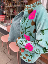 Lade das Bild in den Galerie-Viewer, Samt Jacke
