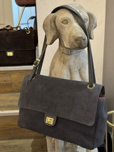 Lade das Bild in den Galerie-Viewer, Tasche Wildleder

