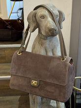 Lade das Bild in den Galerie-Viewer, Tasche Wildleder
