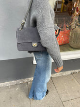 Lade das Bild in den Galerie-Viewer, Tasche Wildleder
