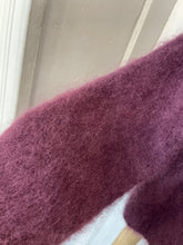 Lade das Bild in den Galerie-Viewer, Mohair Strickjacke beere
