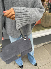 Lade das Bild in den Galerie-Viewer, Tasche Wildleder
