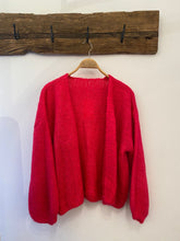 Lade das Bild in den Galerie-Viewer, Strickjacke pink
