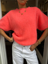 Lade das Bild in den Galerie-Viewer, Kurzarm Pullover coral
